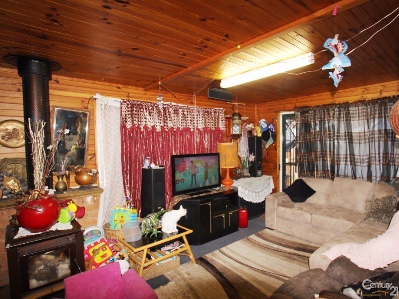 83 York Street, Tahmoor NSW 2573