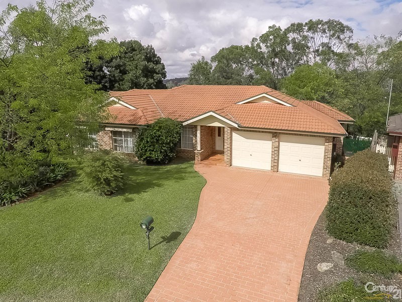 19 Emmett Close, Picton NSW 2571