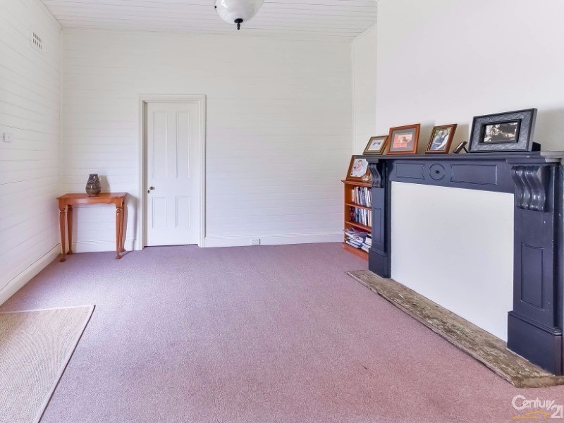 191 Menangle Street, Picton NSW 2571