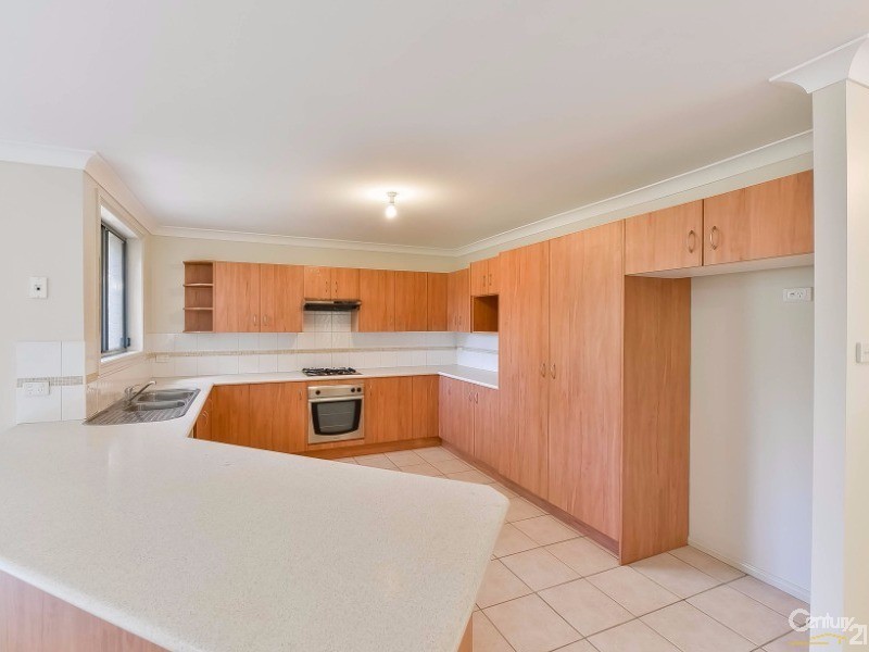 4 Richardson Street, Thirlmere NSW 2572