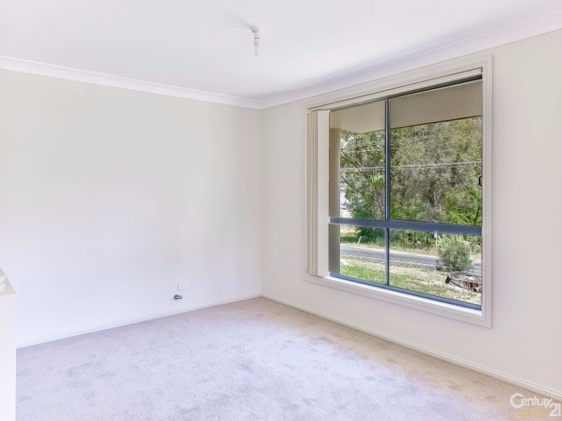 4 Richardson Street, Thirlmere NSW 2572