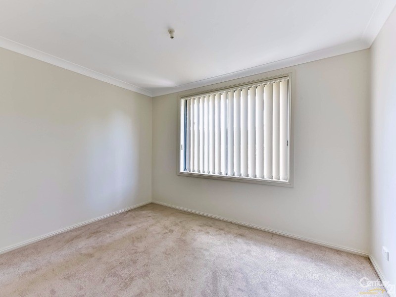 4 Richardson Street, Thirlmere NSW 2572