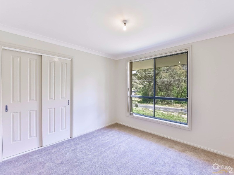 4 Richardson Street, Thirlmere NSW 2572