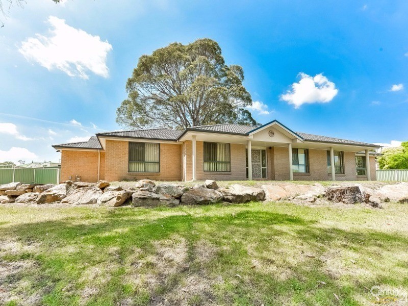 4 Richardson Street, Thirlmere NSW 2572