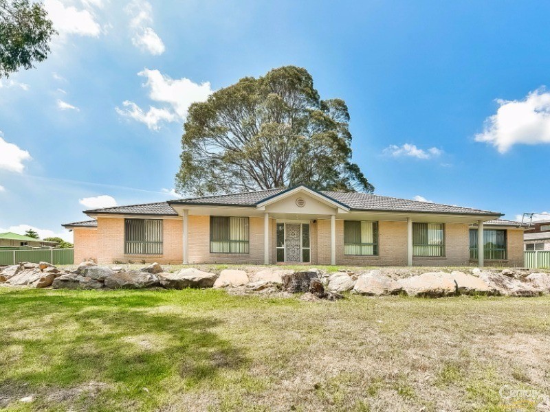 4 Richardson Street, Thirlmere NSW 2572