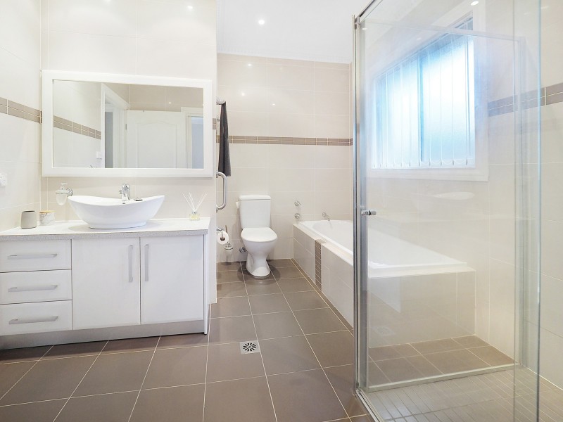 3/364 Argyle Street, Picton NSW 2571