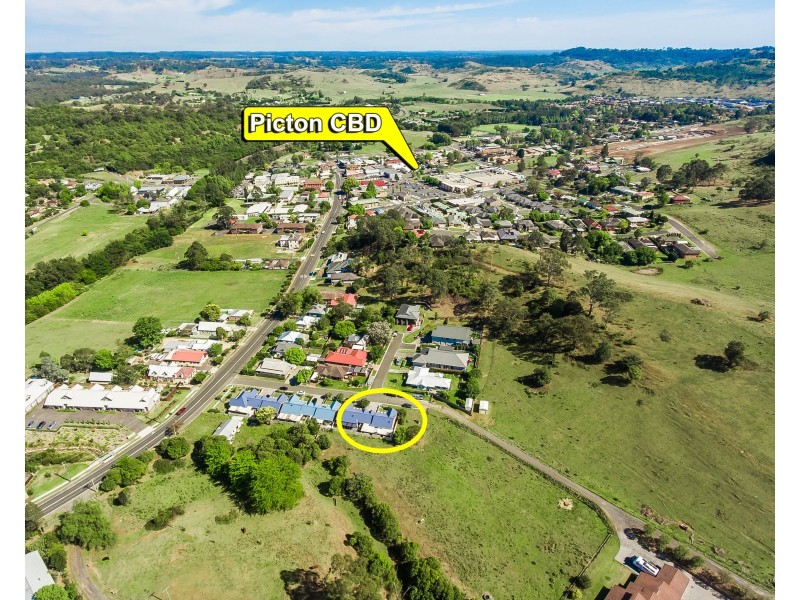 6/104 Menangle Street, Picton NSW 2571