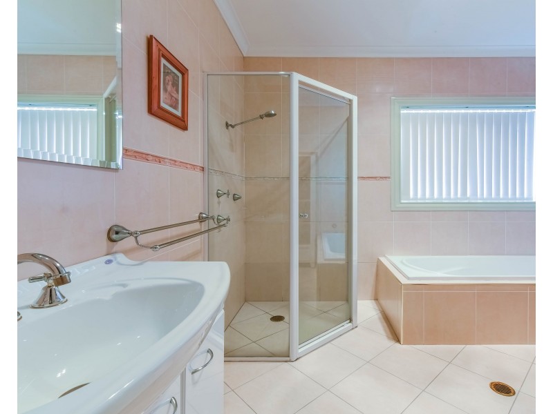 6/104 Menangle Street, Picton NSW 2571