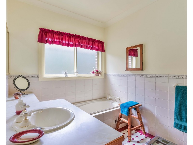 23B Campbell Street, Picton NSW 2571