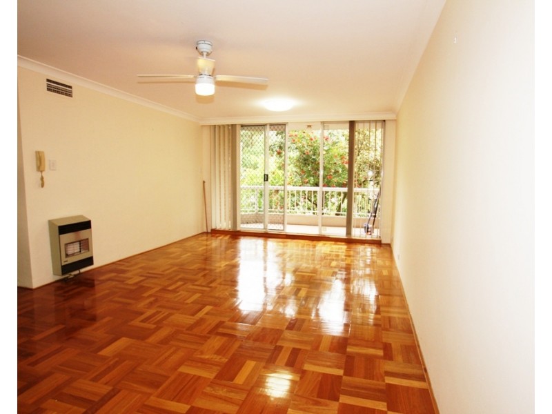 15/5-2 Mead Drive, Chipping Norton NSW 2170