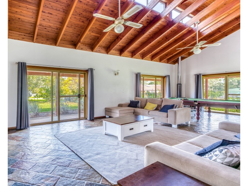 24 Lloyds Way, Bargo NSW 2574