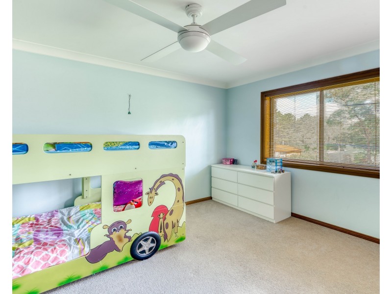 24 Lloyds Way, Bargo NSW 2574