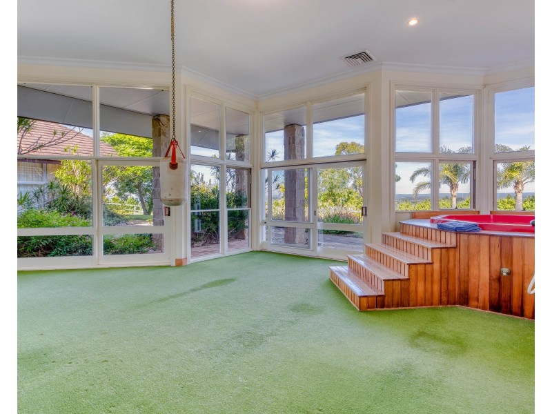 115 Mount View Close, Razorback NSW 2571
