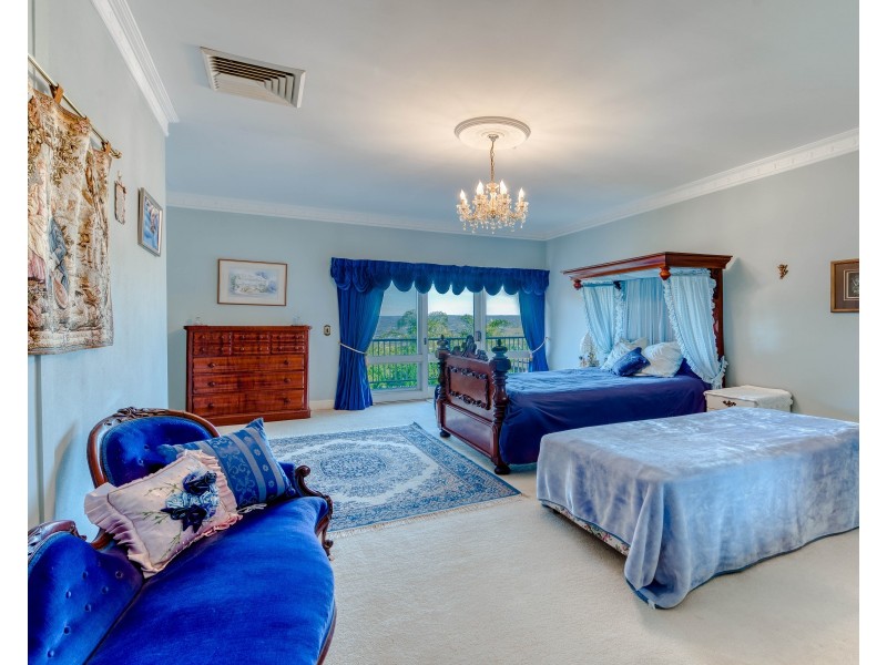 115 Mount View Close, Razorback NSW 2571