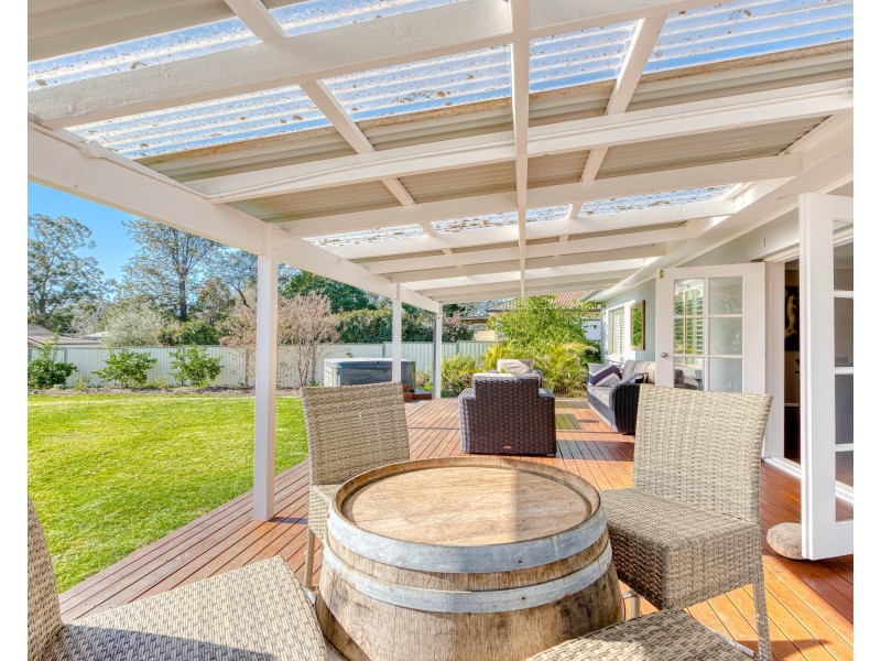 13 Close Street, Thirlmere NSW 2572