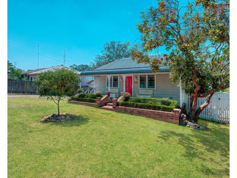 54 Lumsdaine Street, Picton NSW 2571