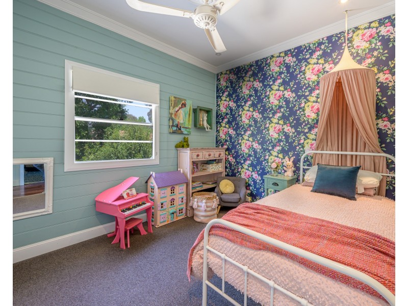 54 Lumsdaine Street, Picton NSW 2571