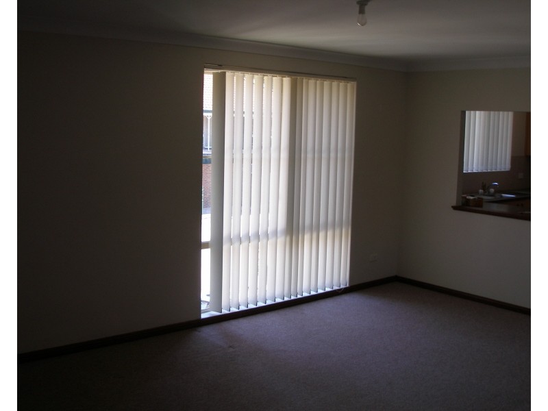 11/4 Margaret Street, Picton NSW 2571