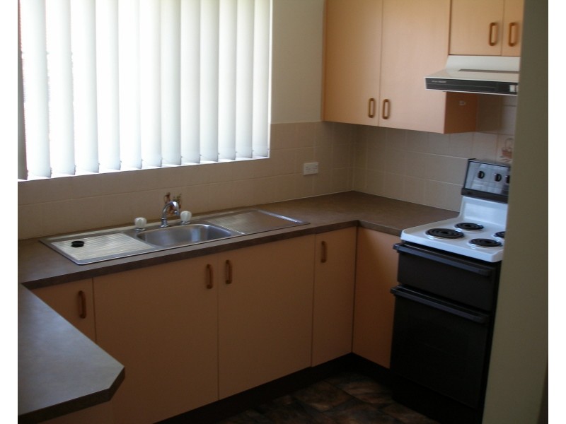 11/4 Margaret Street, Picton NSW 2571