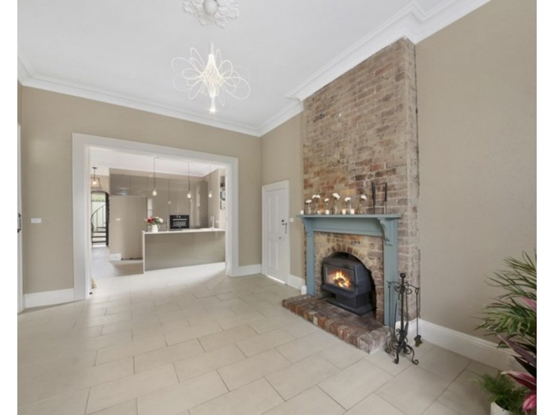 3/249 Menangle Street, Picton NSW 2571