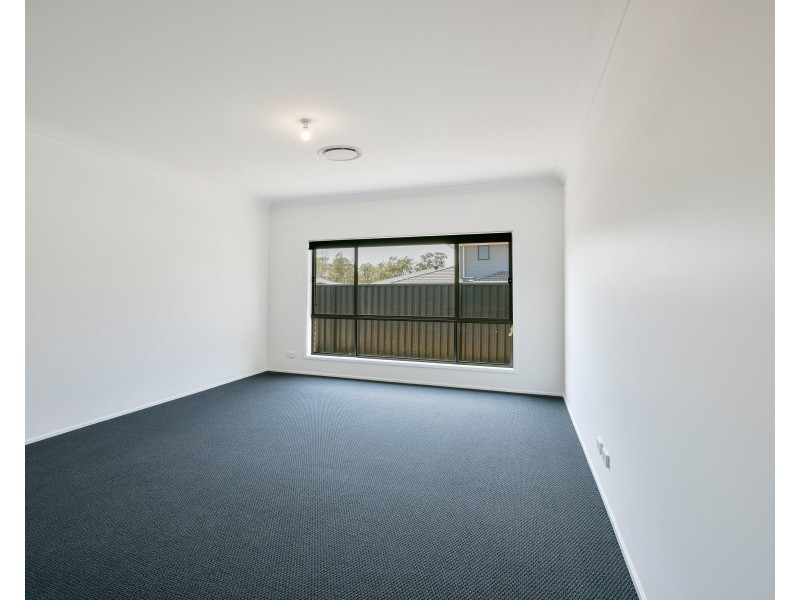 74 Jarvis Street, Thirlmere NSW 2572