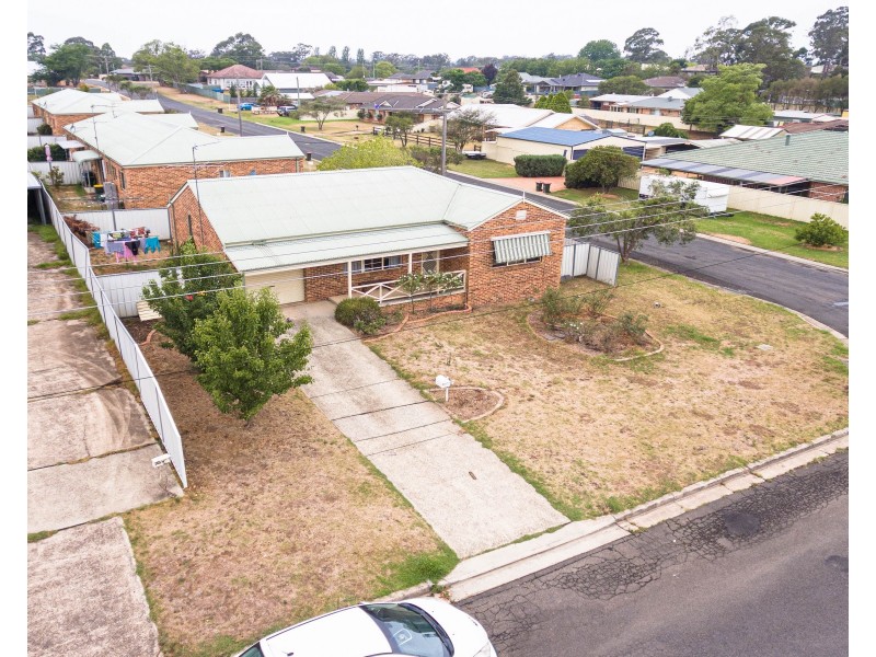 6/34 Carlton Road, Thirlmere NSW 2572