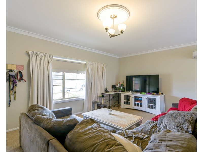 6/34 Carlton Road, Thirlmere NSW 2572