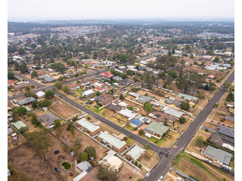 6/34 Carlton Road, Thirlmere NSW 2572