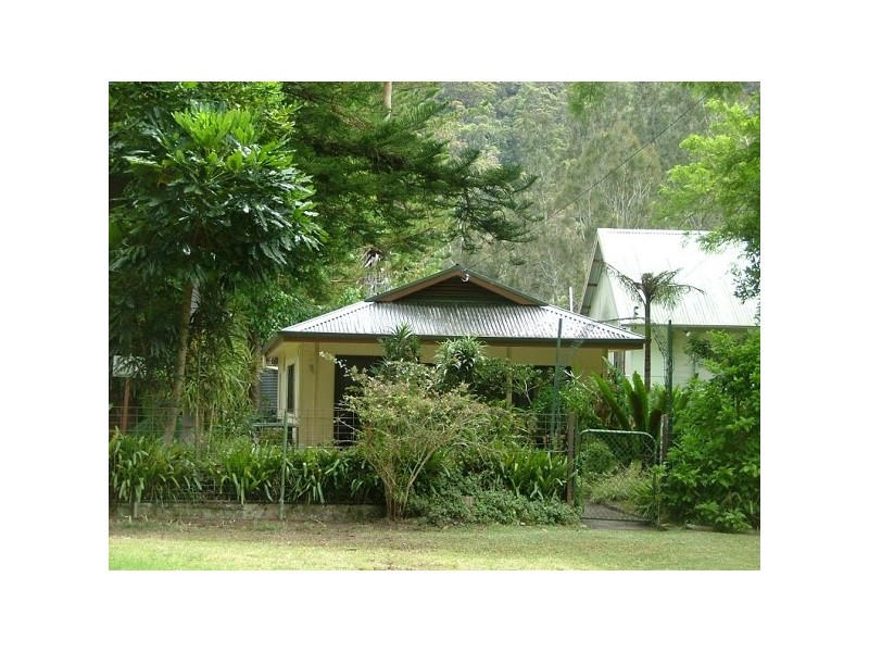 12 Monash Avenue, Great Mackerel Beach NSW 2108