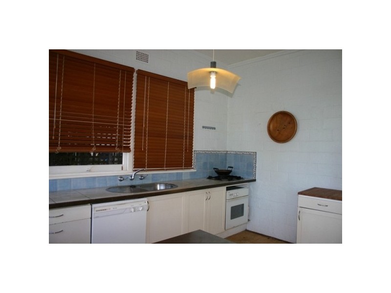 8 Wirringulla Avenue, Elvina Bay NSW 2105