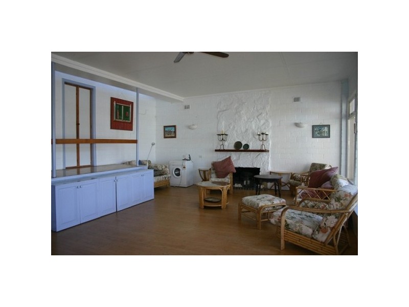 8 Wirringulla Avenue, Elvina Bay NSW 2105