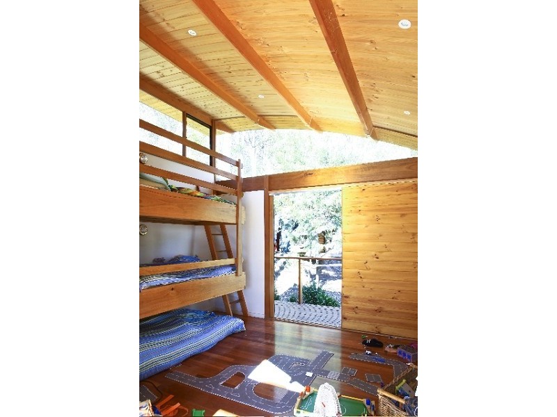 12 Thompson Street, Scotland Island NSW 2105
