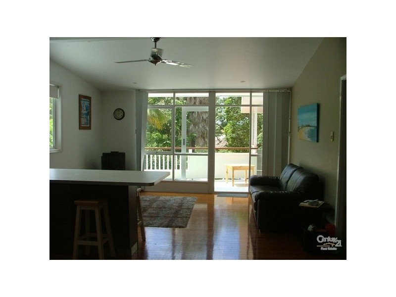 10 The Crescent, North Narrabeen NSW 2101