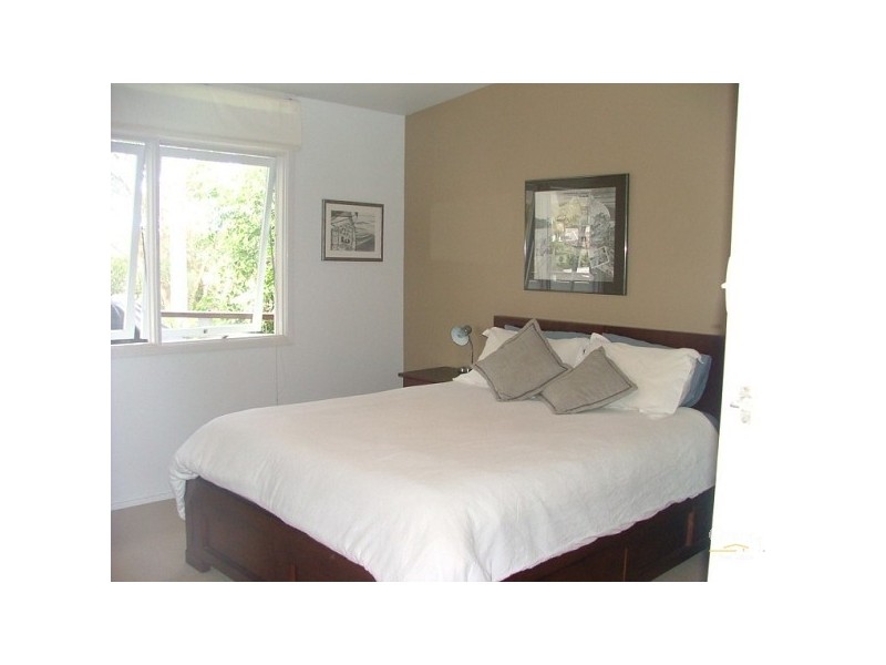 10 The Crescent, North Narrabeen NSW 2101