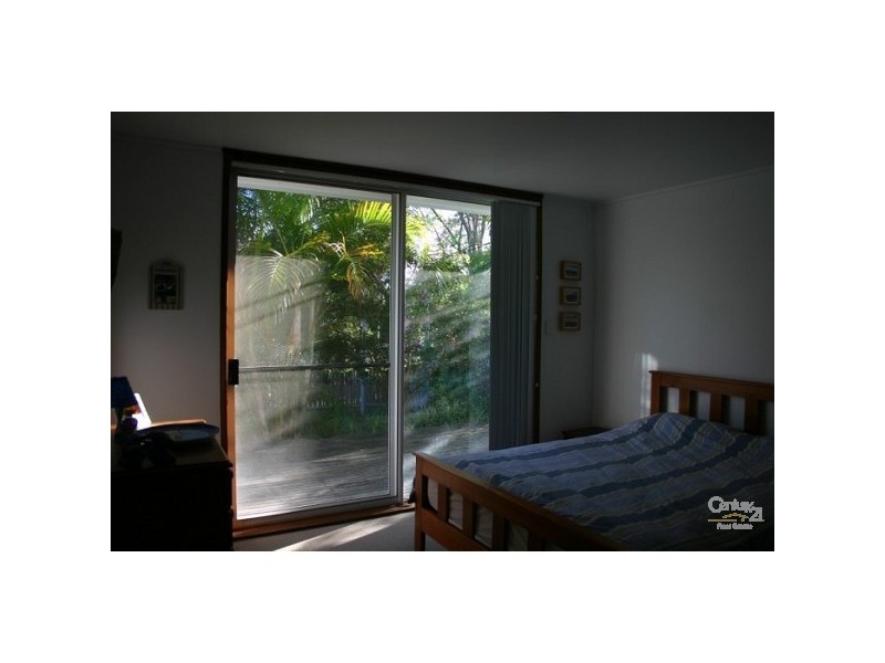 10 The Crescent, North Narrabeen NSW 2101