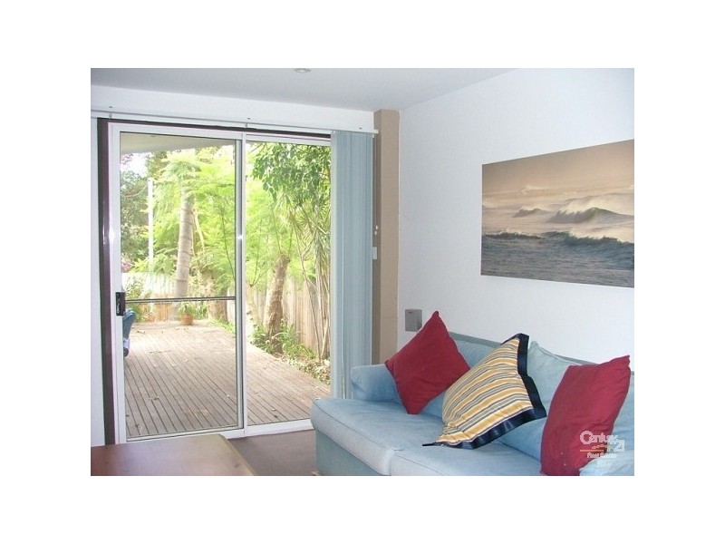 10 The Crescent, North Narrabeen NSW 2101