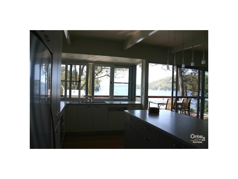 . CARINYA, Elvina Bay NSW 2105