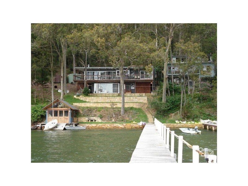 . CARINYA, Elvina Bay NSW 2105
