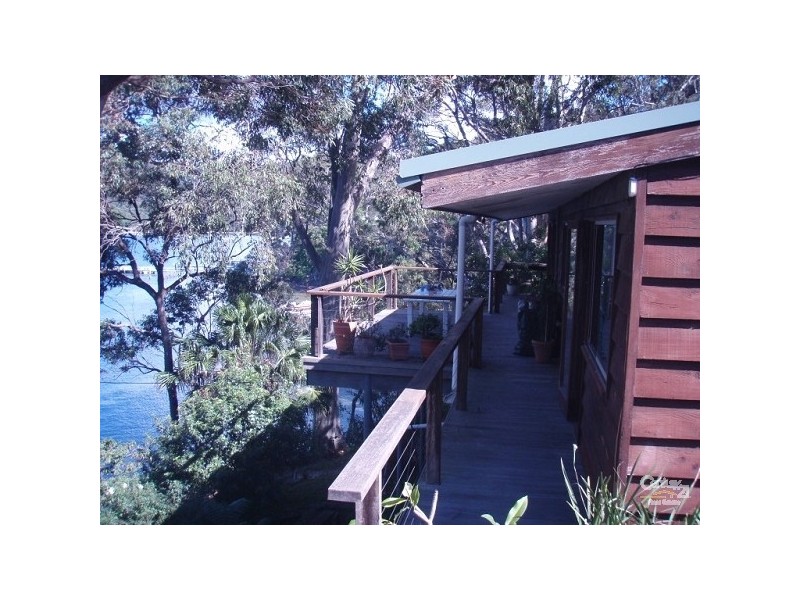 2 The Chase, Lovett Bay NSW 2105