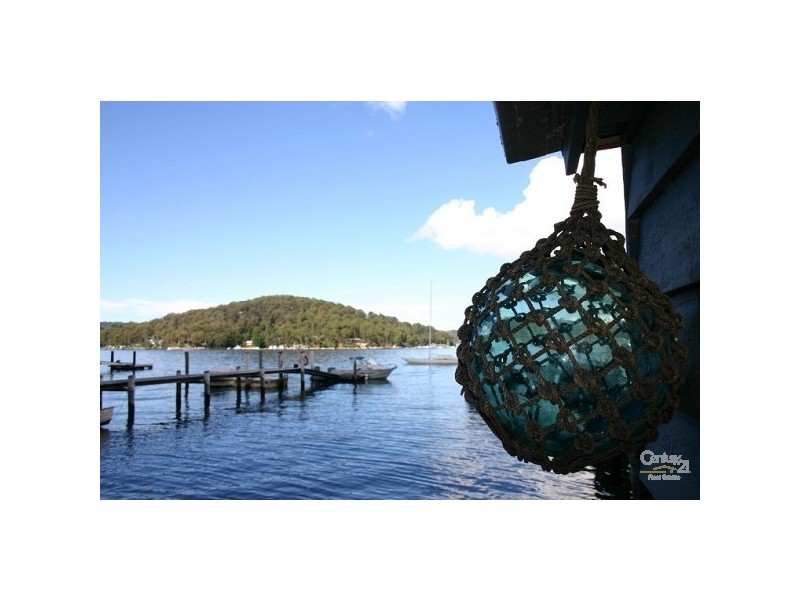 2 The Chase, Lovett Bay NSW 2105