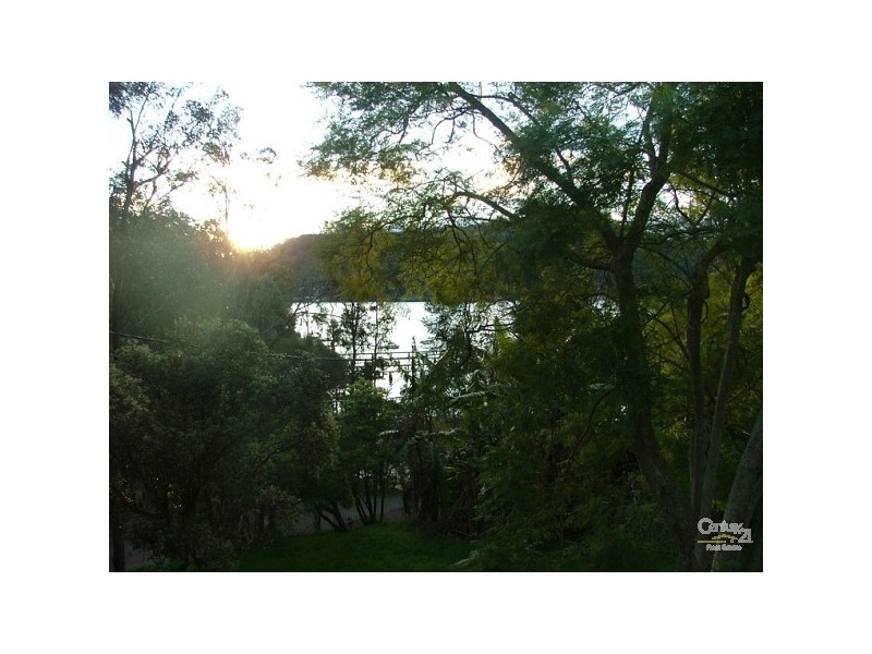 4 Florence Terrace, Scotland Island NSW 2105