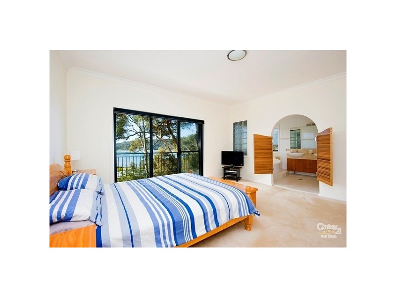 64 Alexandra Crescent, Bayview NSW 2104