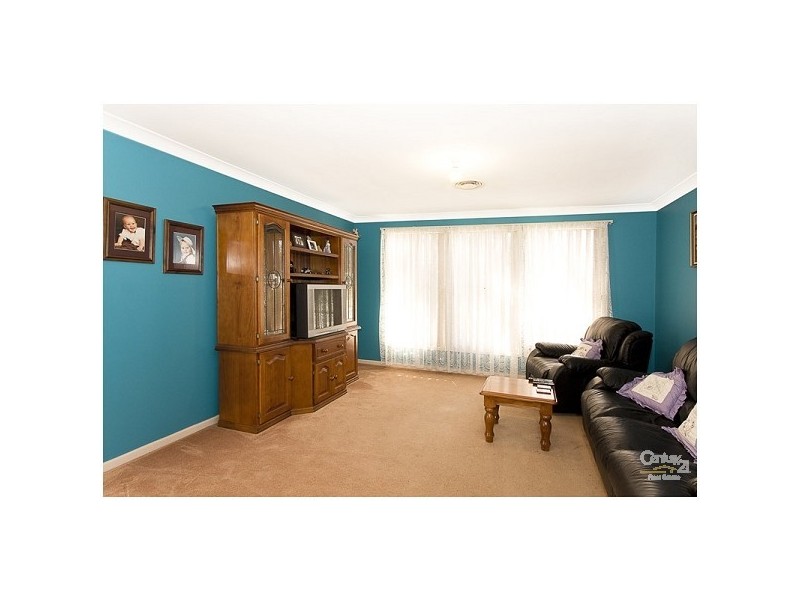 2 Vincent Road, Cranebrook NSW 2749