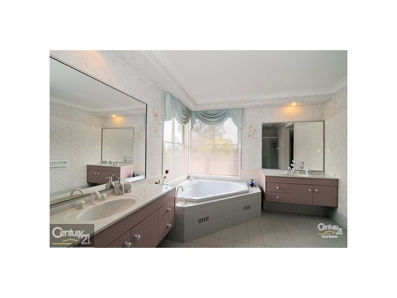 8 Killarney Court, Mcgraths Hill NSW 2756