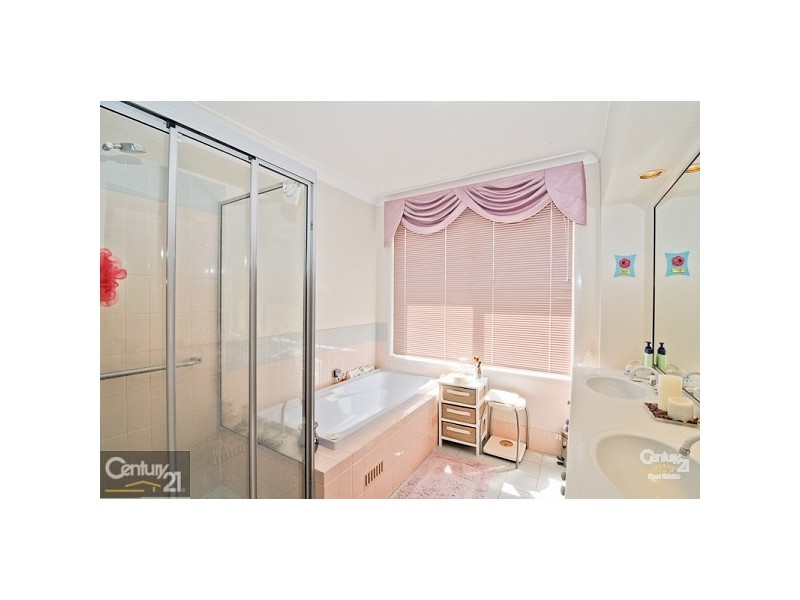 8 Killarney Court, Mcgraths Hill NSW 2756