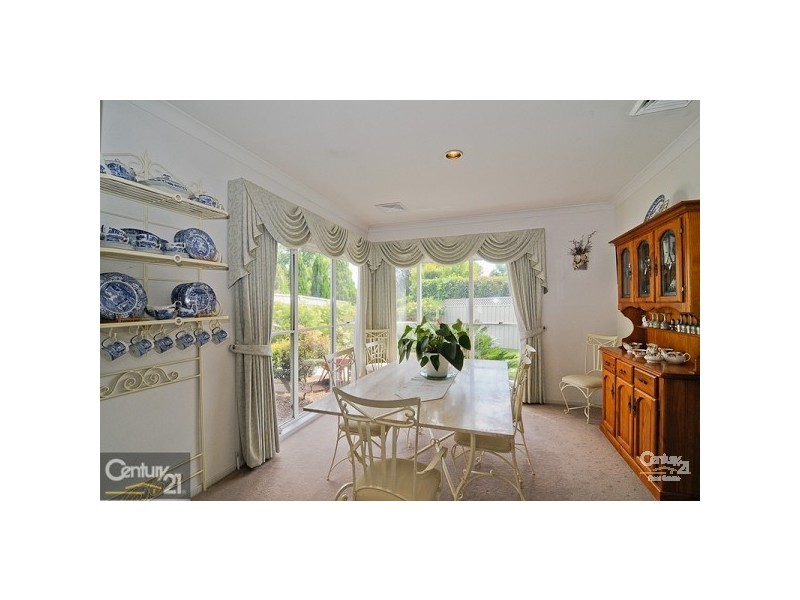 8 Killarney Court, Mcgraths Hill NSW 2756