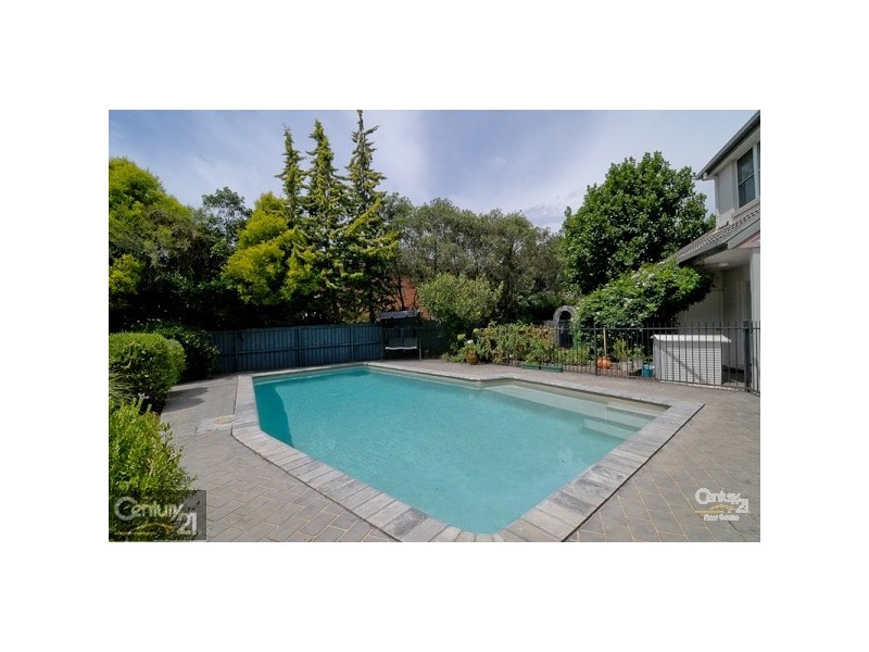 8 Killarney Court, Mcgraths Hill NSW 2756