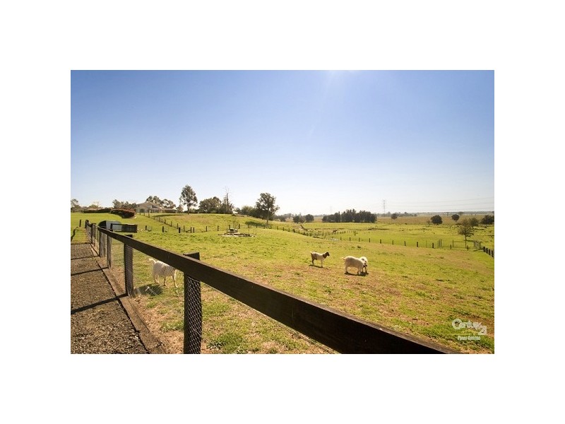 191 Willeroo Drive, Windsor Downs NSW 2756