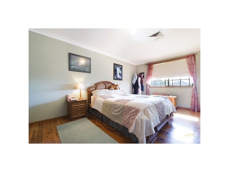 17 Winnifred Road, Mcgraths Hill NSW 2756