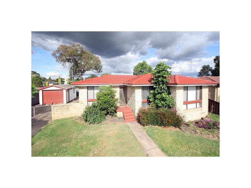 15 William Cox Drive, Richmond NSW 2753